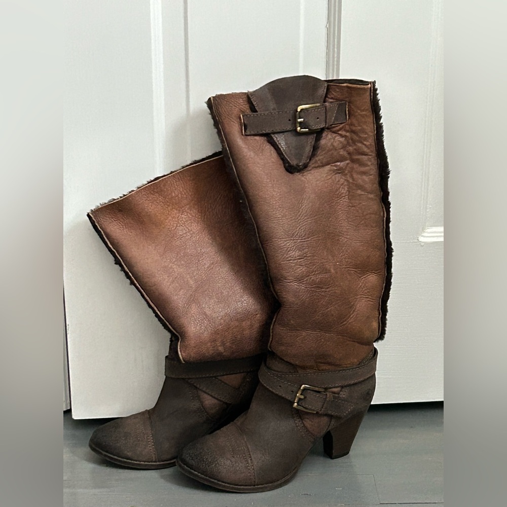 Bronx Chocolate Suede Footwear y.